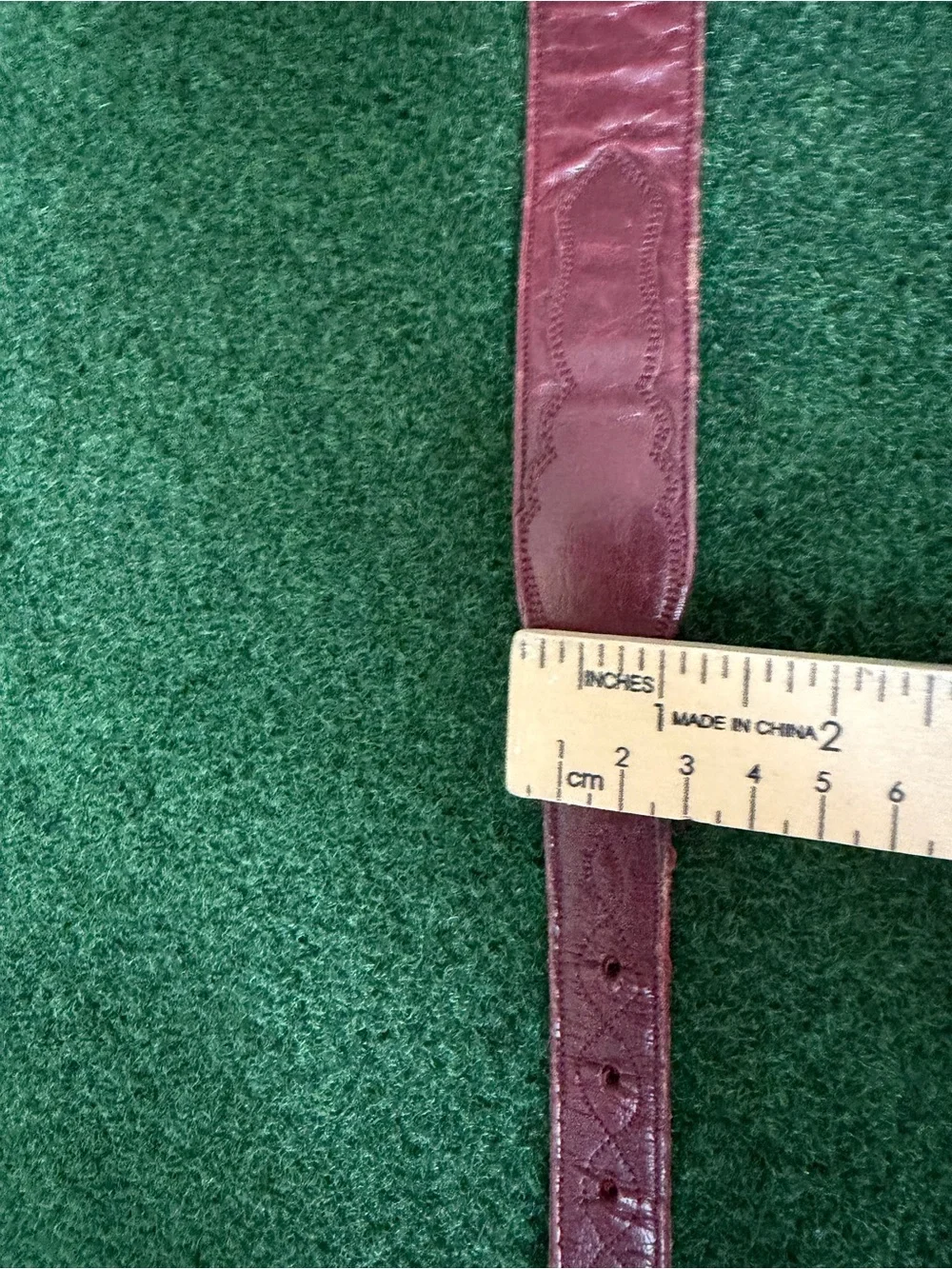 Men's Leather Western-Style Belt in Burgundy